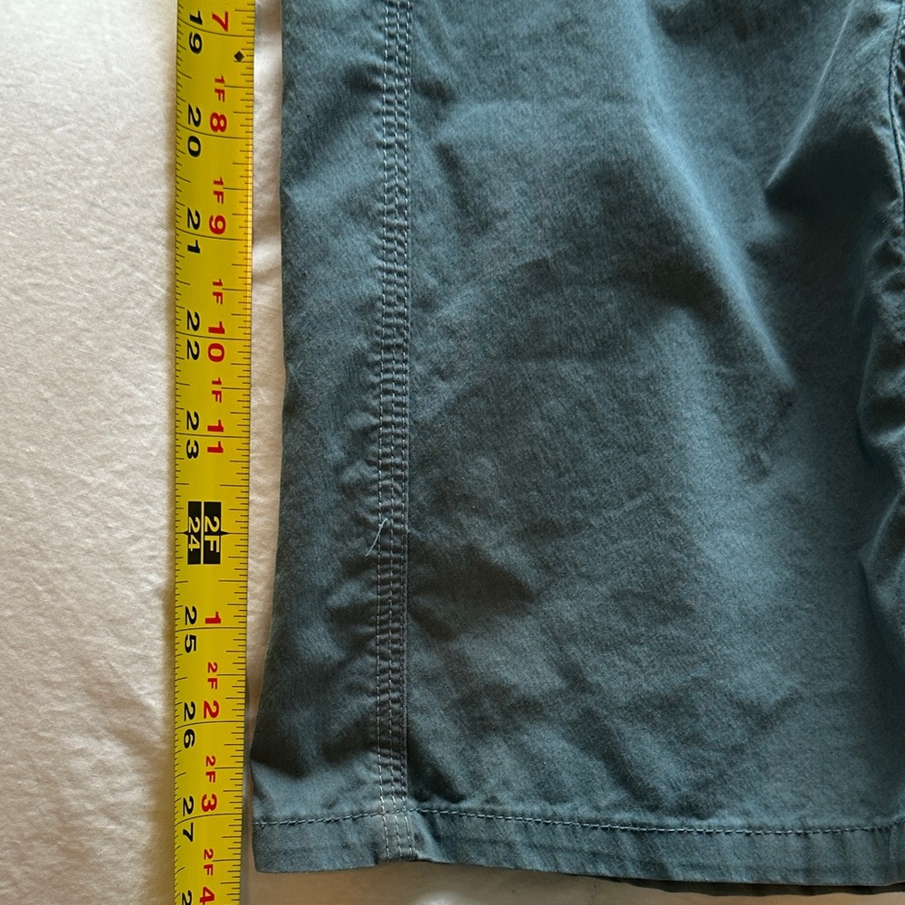 Kuhl Women’s Teal Cargo Pants 8 Short - Picture 9 of 14